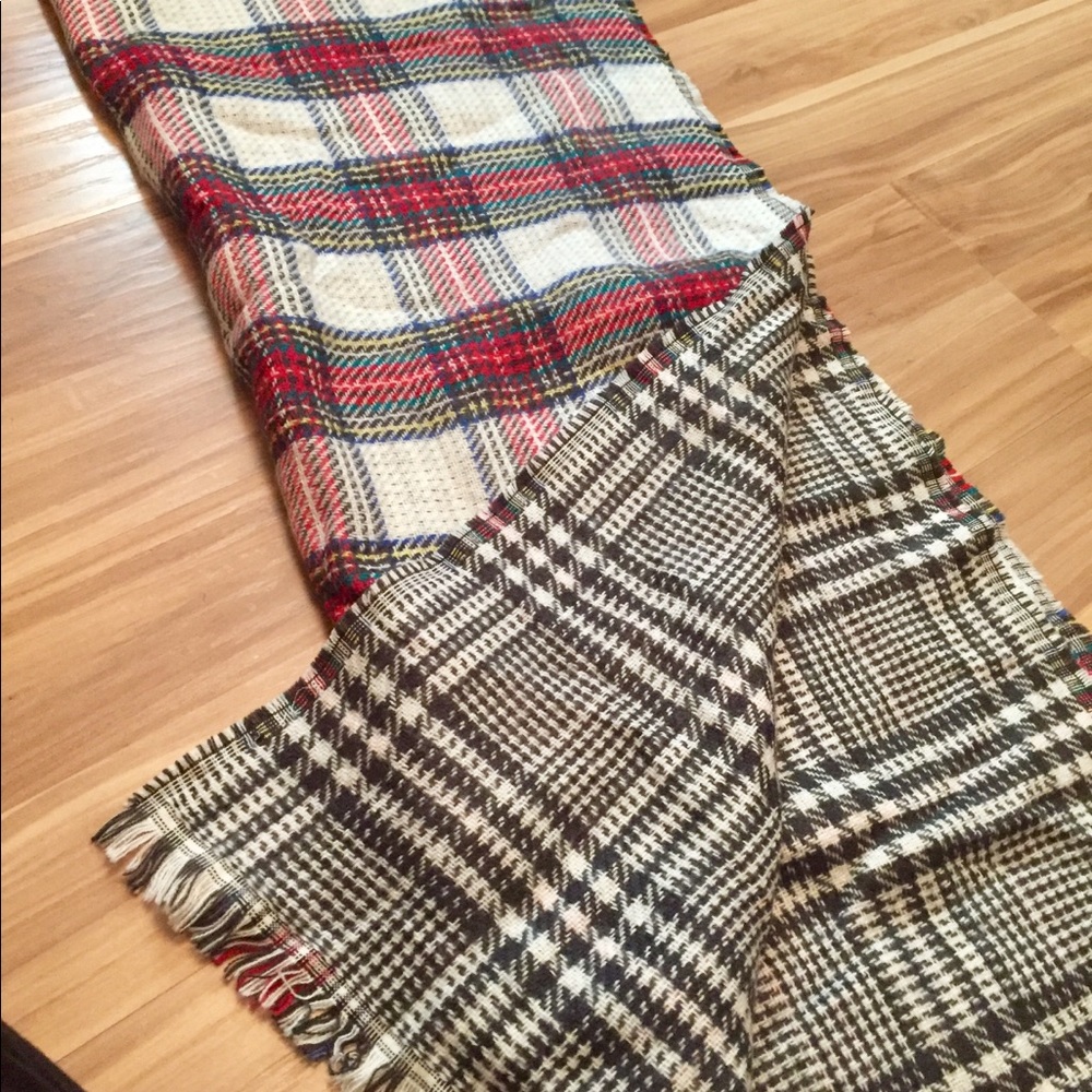 Reversible Shawl Scarf